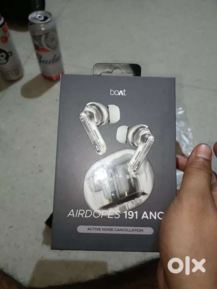 (Transparent earbuds) use nhi Kiya open box, boat airdopes 191 ANC.