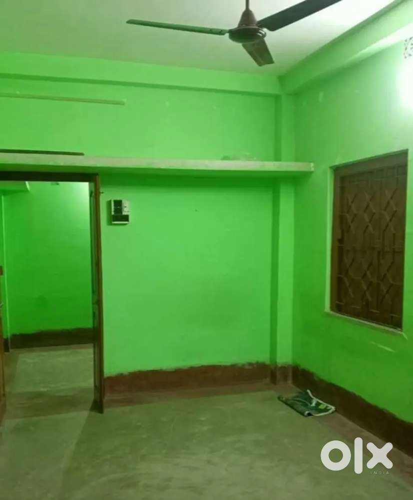 ROOM AVAILABLE ESPLANADE WATER 24 GHANTA METRO KE PASS