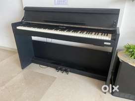 NUX 310 Digital Piano
