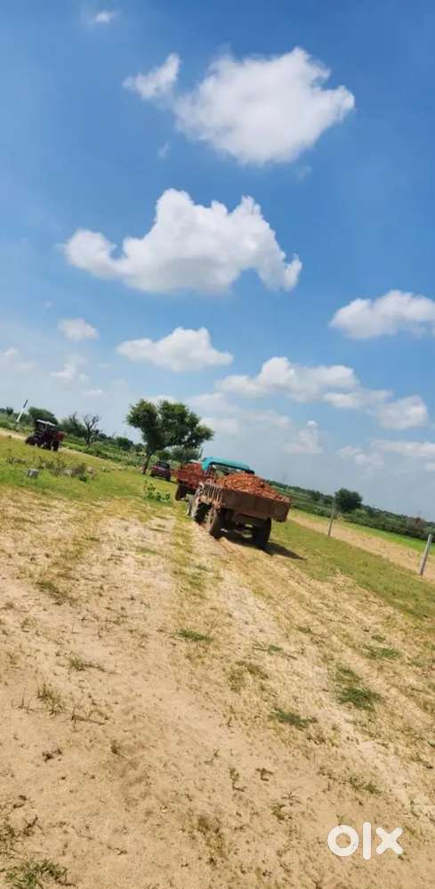 60-200 Sq yard/Gaaj  on Highway Gated Township devloped society