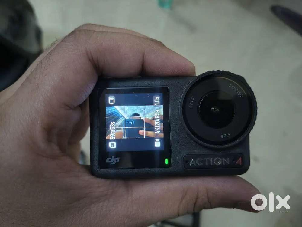 Dji action 4 Standard Combo - 3 month used