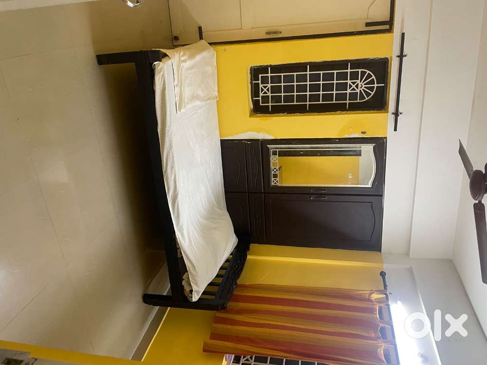Fully furnished room for rent single/ sharing