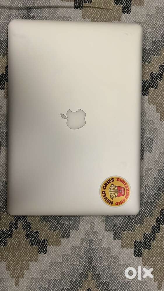 Macbook pro 15.5 Inches