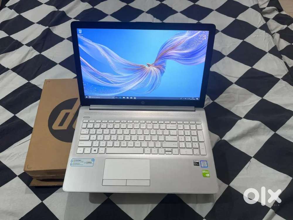 Hp Pavilion i3 2.5ghz 8gbram 1tbhdd N VIDIA + Intel HD graphics 4hrs