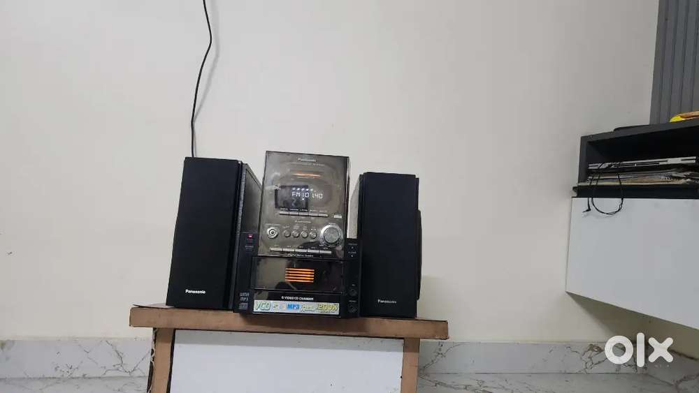 Panasonic radio set with aux