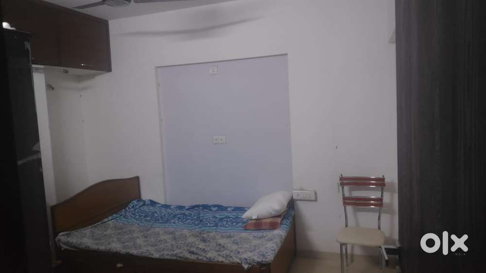1 single occupancy room in 3 bhk for male - boy