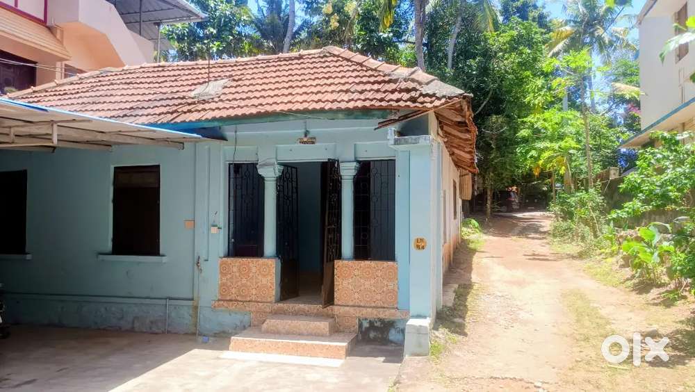 ഓടിട്ട ഒറ്റ നിലവീട് വാടകയ്ക്ക് 2bhkകേശവദാസപുരം