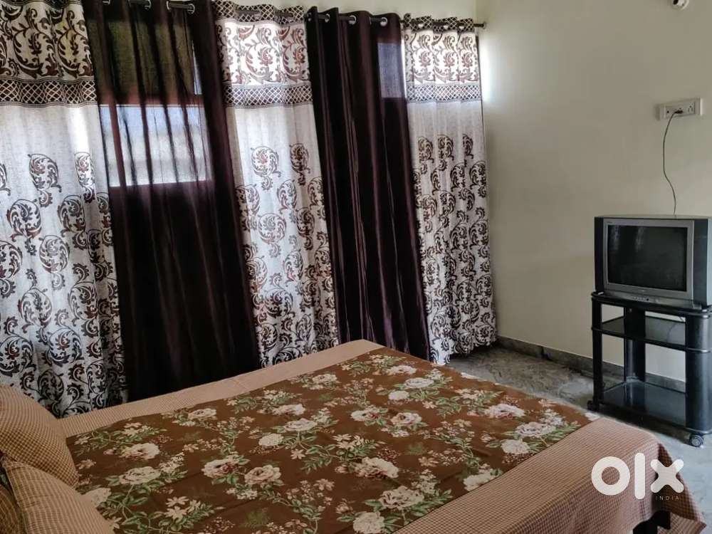 Independent Single Room for GIRL ONLY at Sector 8 Panchkula