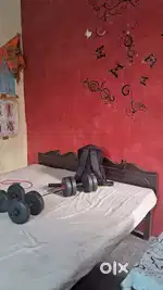 A fully furnished 1 room set on 2nd floor near Hazratganj