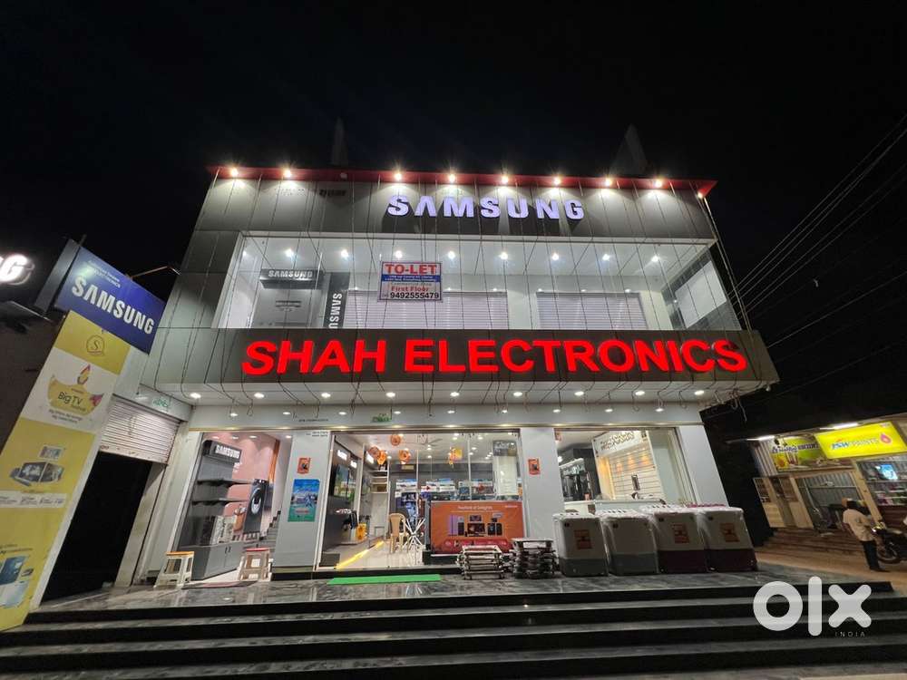 Commercial shop available G+2  Carpet Area 3000 SQ FT