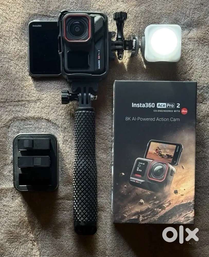 Full Rig Insta360 Ace Pro 2 Action Camera + Extras used