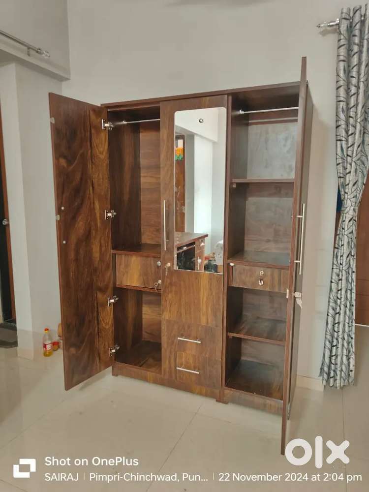 3 Door WADROBE BED'S MANUFACTURER Brand New