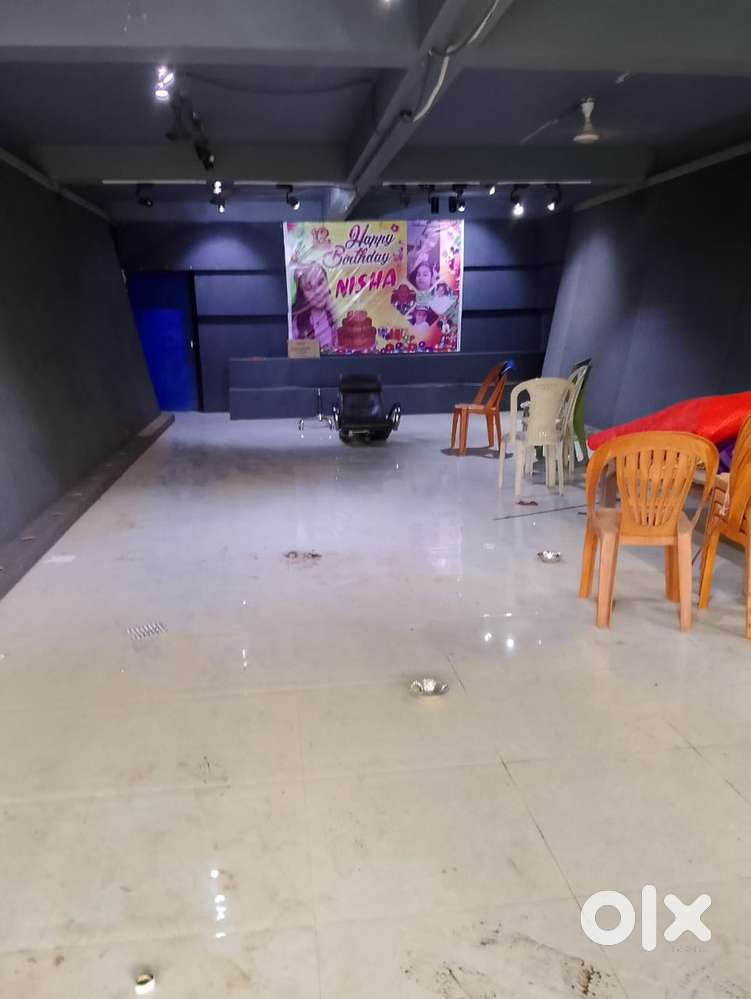 Hall for rent shop, showrom