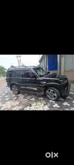 Mahindra Scorpio Classic 2011