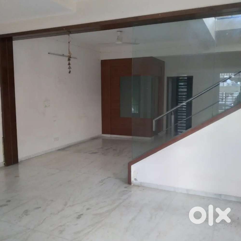 Bungalow for sale, new cons., b/h dharnidhar, vasna