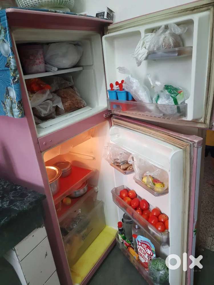 Double door refrigerator whirlpool