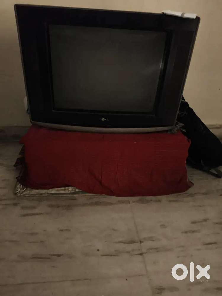 LG TV 32 inch
