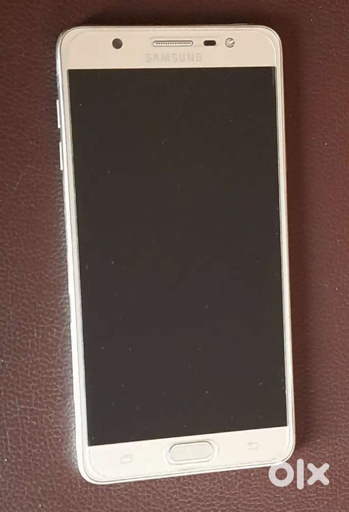J.. 7 MAX Samsung  mobile phone