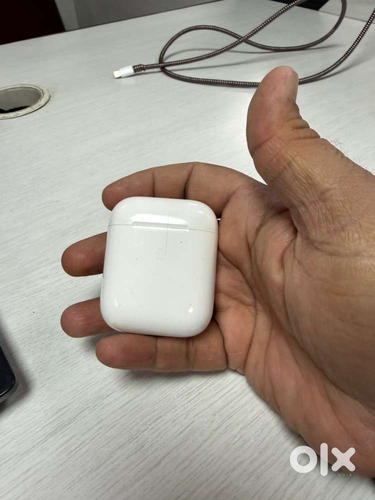 Apple AirPods 2nd Gen