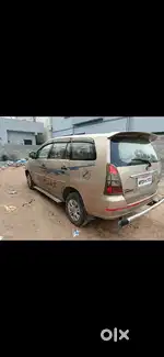 Toyota Innova 2005 Diesel Well Maintained.