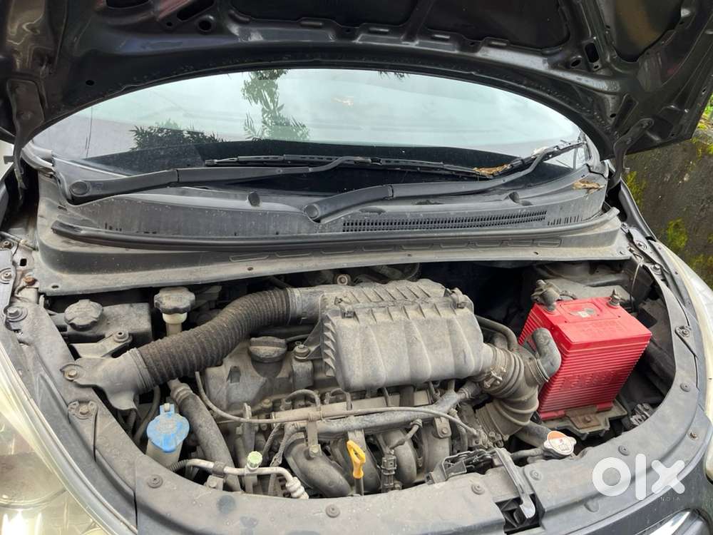Hyundai i10 2011 Petrol 70000 Km Driven