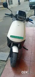 Show room condition mileage 135 km