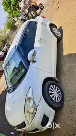 Maruti Suzuki Swift Dzire 2013 last month and 2 key available
