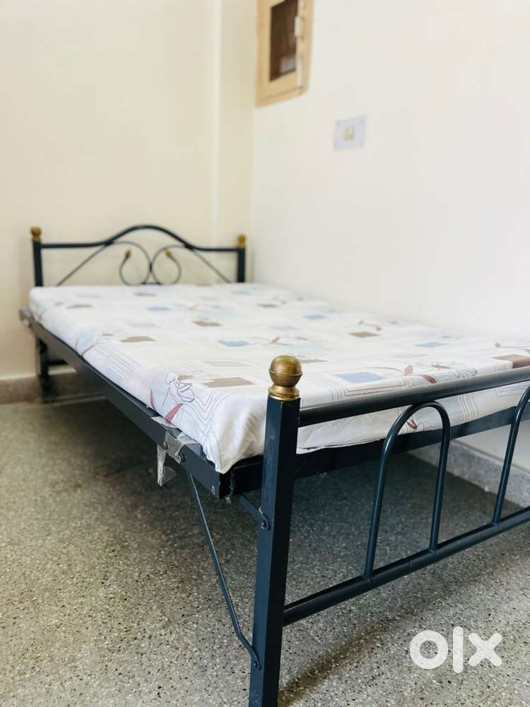 Double bed with mattress