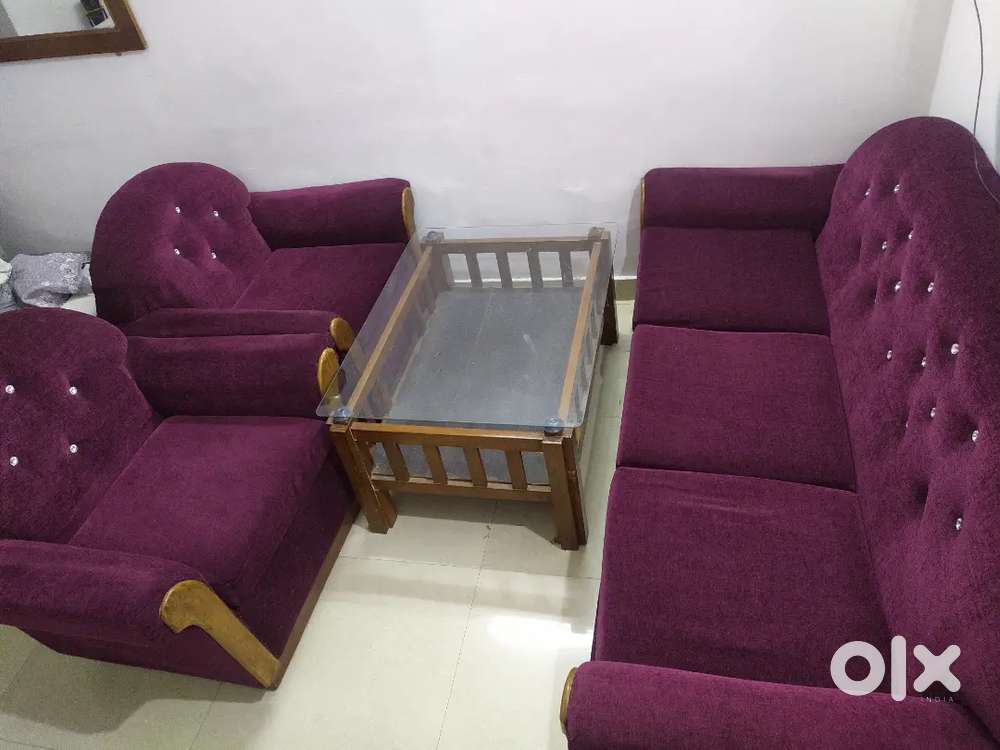Sofaset with tea table