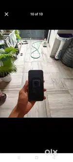 I phone x black