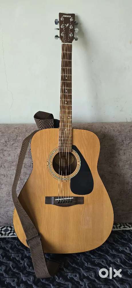 Yamaha Guitar
