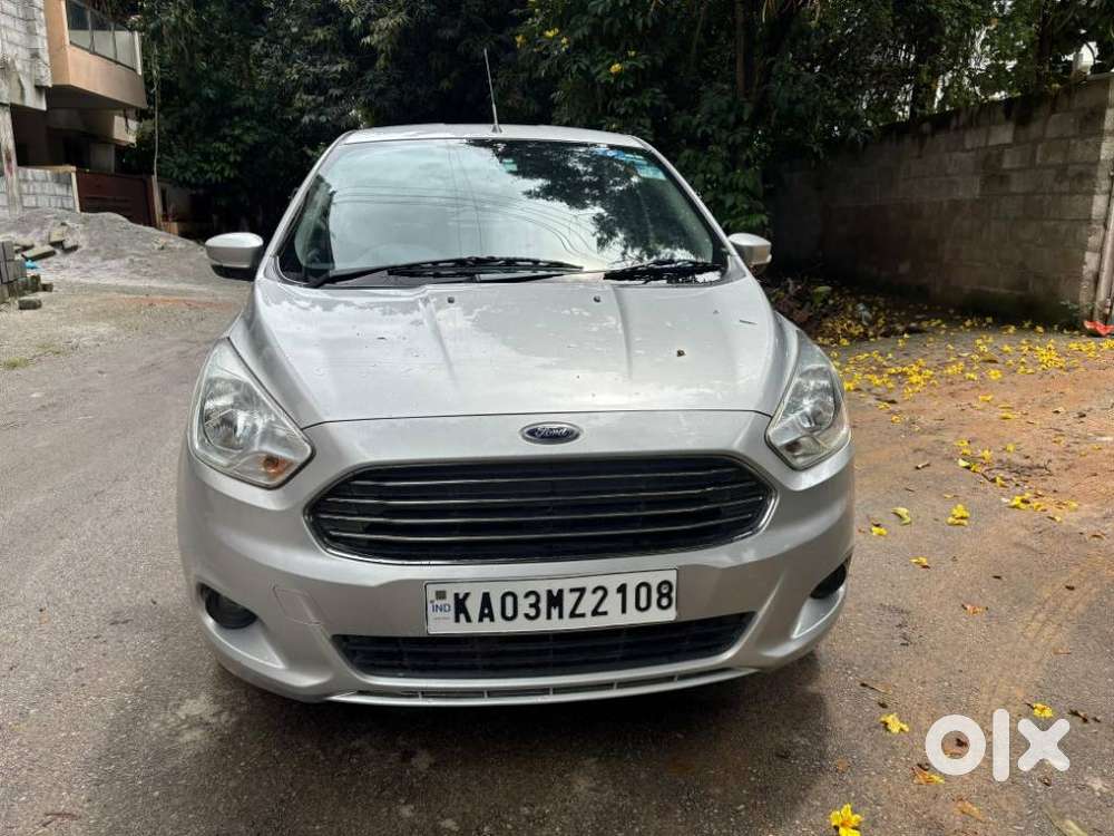 Ford Figo 2012-2015 Petrol Titanium, 2016, Petrol