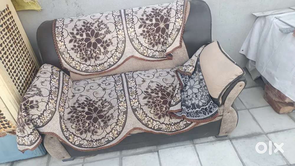New sofa set of 3