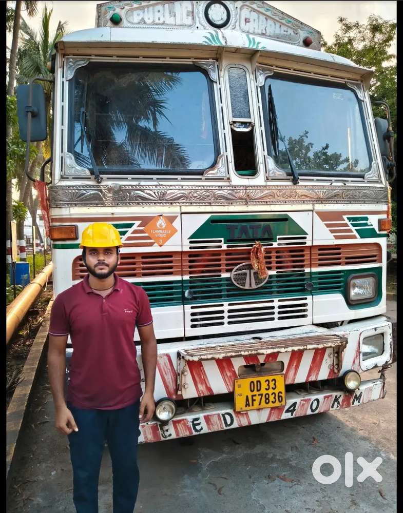 Oil Tanker with Bottom loading kit all 24kl n 20kl