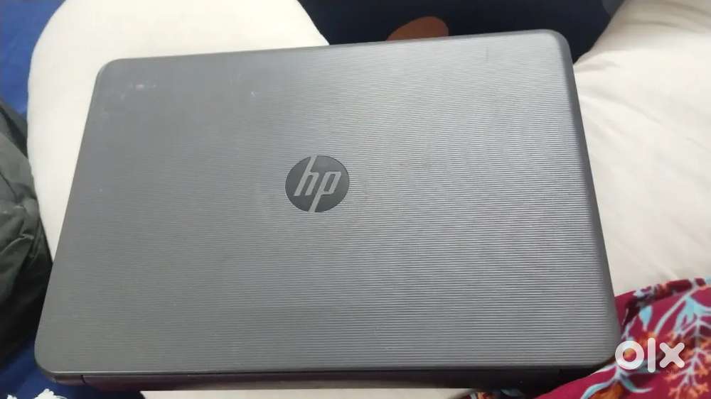 HP laptop selling