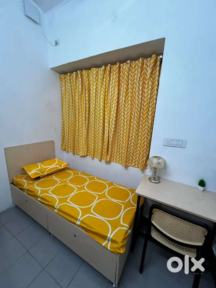 Fully Furnished Luxury PG at Clock Tower