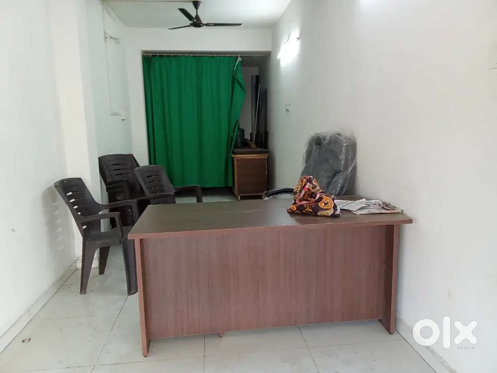 NATIONAL PLAZA SHOPPING CENTRER 2