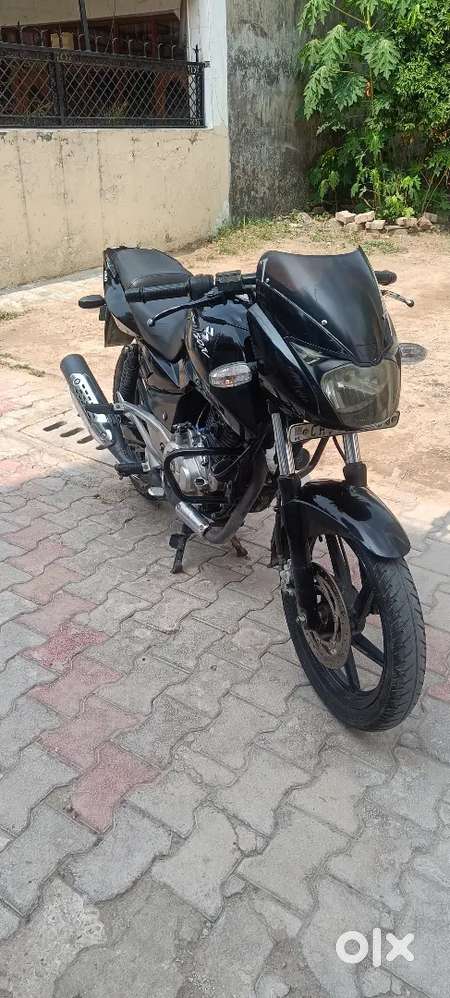 Pulsar 180 neat and clean condition