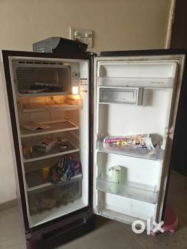 Old fridge good condition low price sell