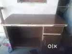 Table computer table purchase karni hai