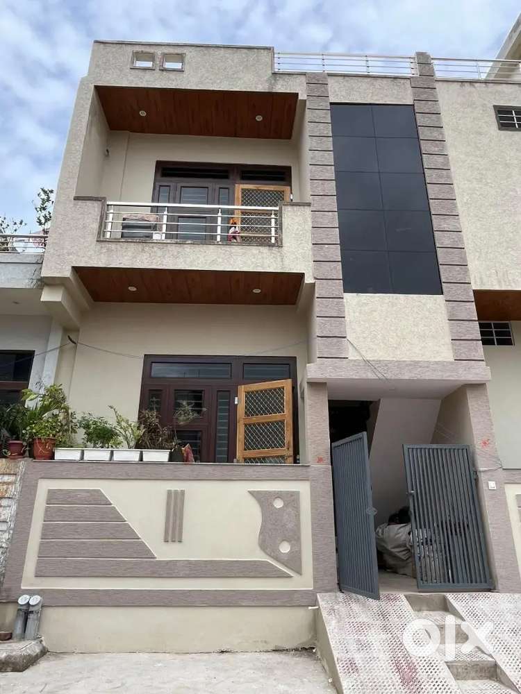 उत्तर दिशा का मकान बिकाऊ मात्र 70 लाख में तीतरड़ी अरिहंत नगर के पास