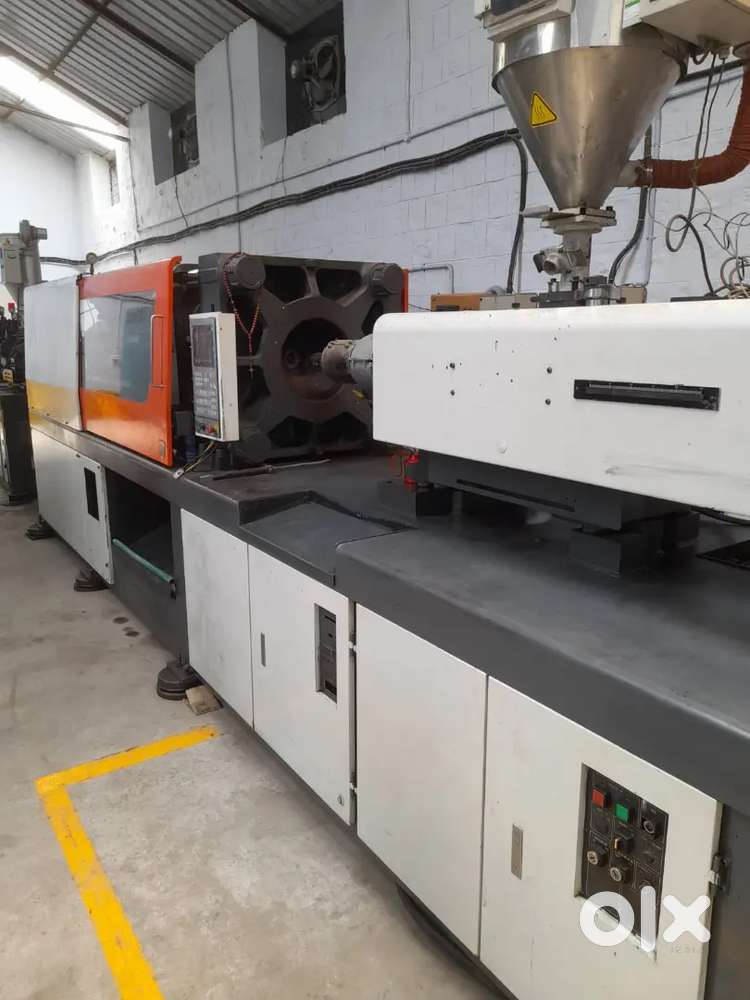 வேலை காலியிடங்கள் உள்ளன