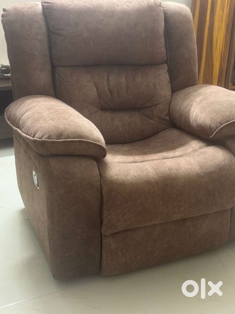 Recliner single seat