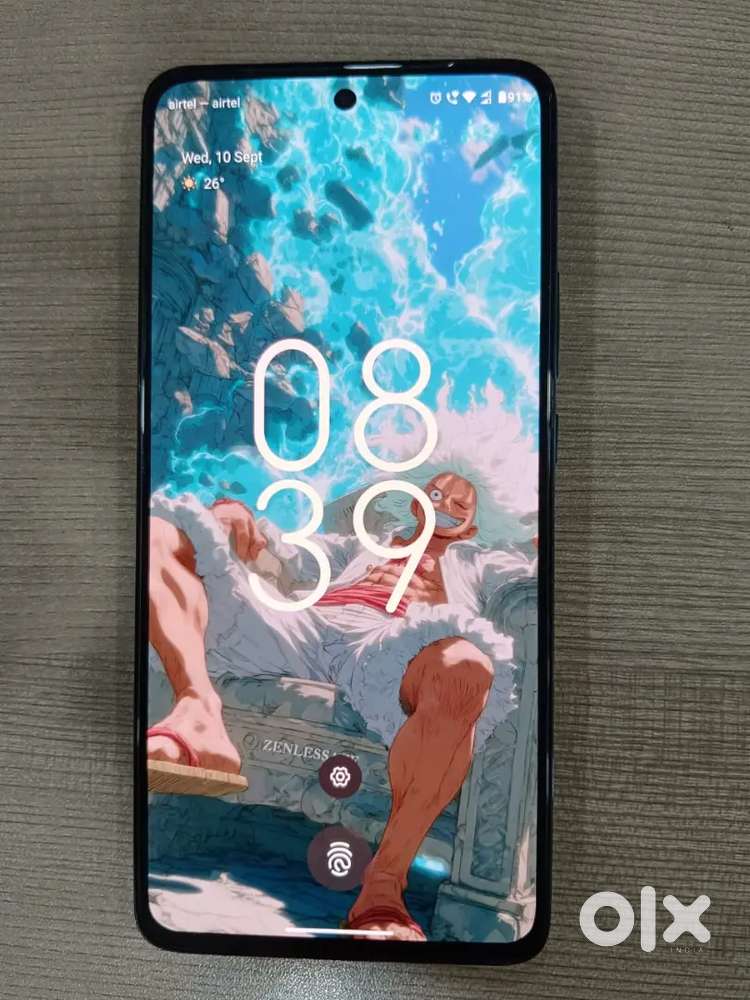 Moto Edge 30 5G One Green line