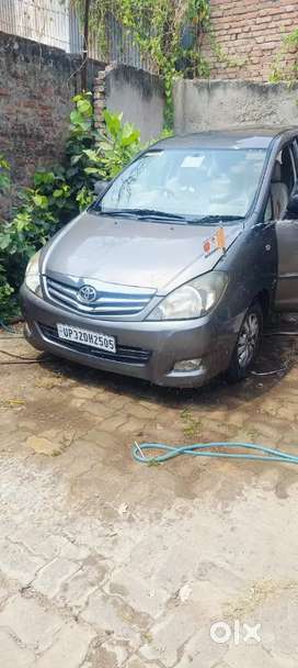 Toyota Innova 2011 Diesel Well Maintained