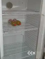 Glass door refrigerator