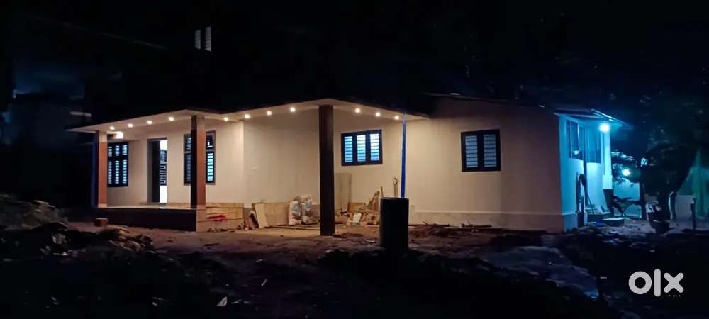 HOUSE FOR SALE NEAR NILAMBUR, POOKKOTTUMPADAM