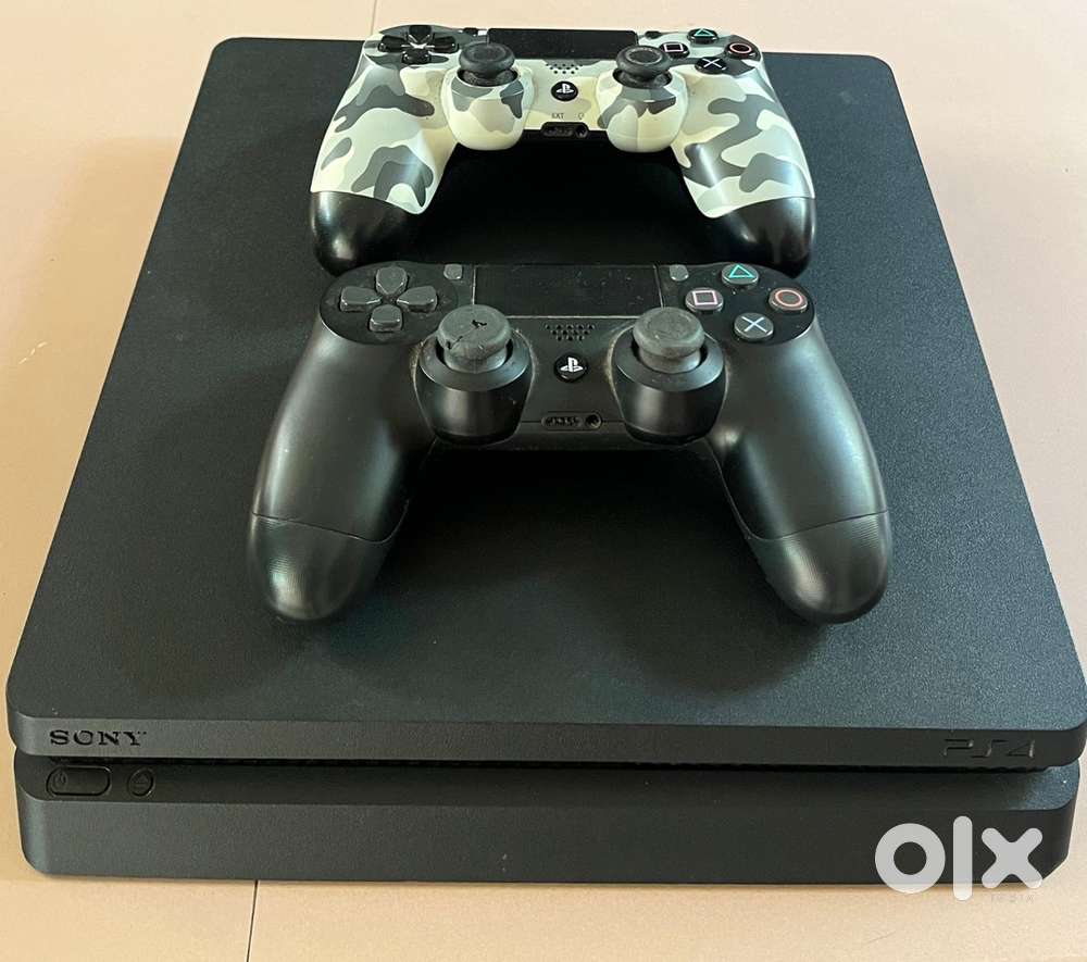 PS 4 slim 1 TB
