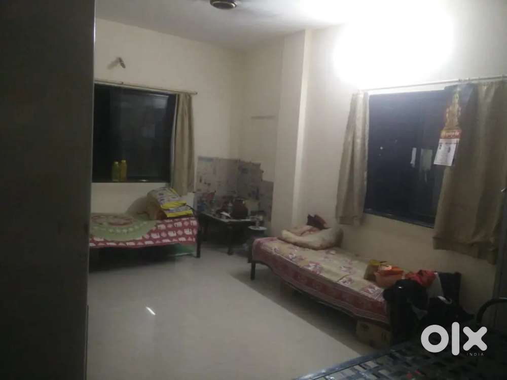 Rooms available on cot basis for girls