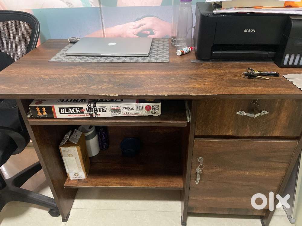 Study table and chair